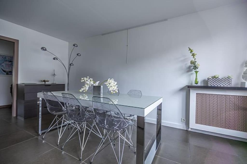 Appartement Victor Hugo Carrefour Pompe 16e Proche Etoile Et Tour Eiffel *