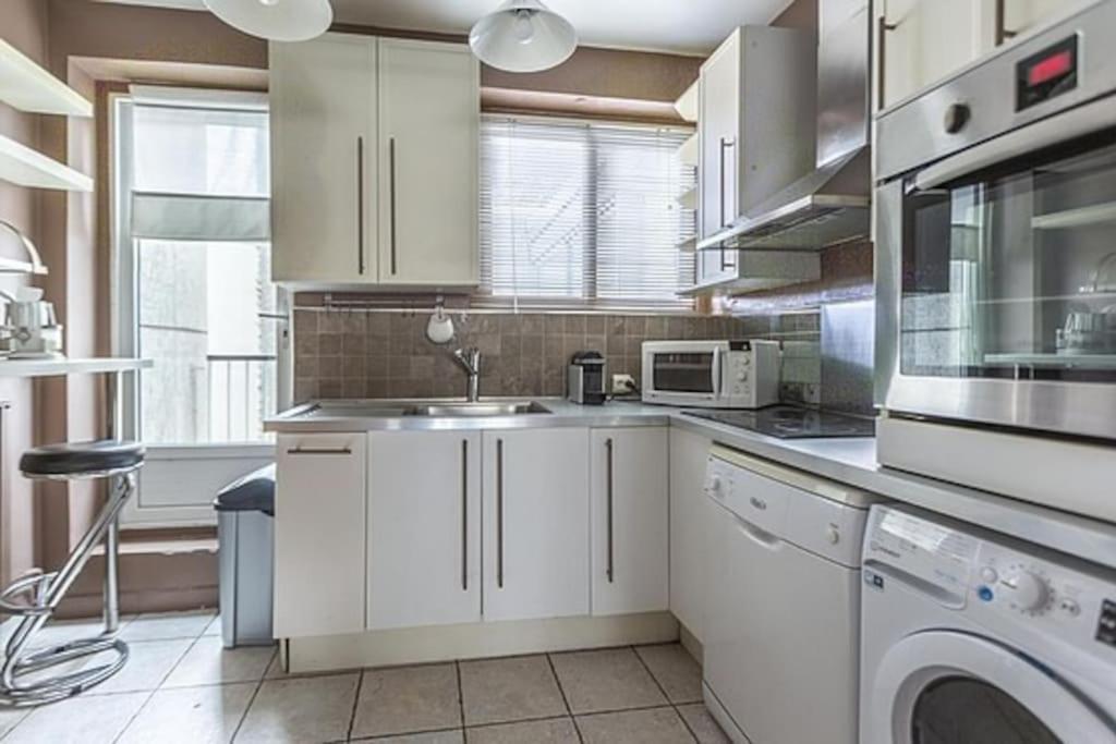 Appartement Victor Hugo Carrefour Pompe 16e Proche Etoile Et Tour Eiffel *