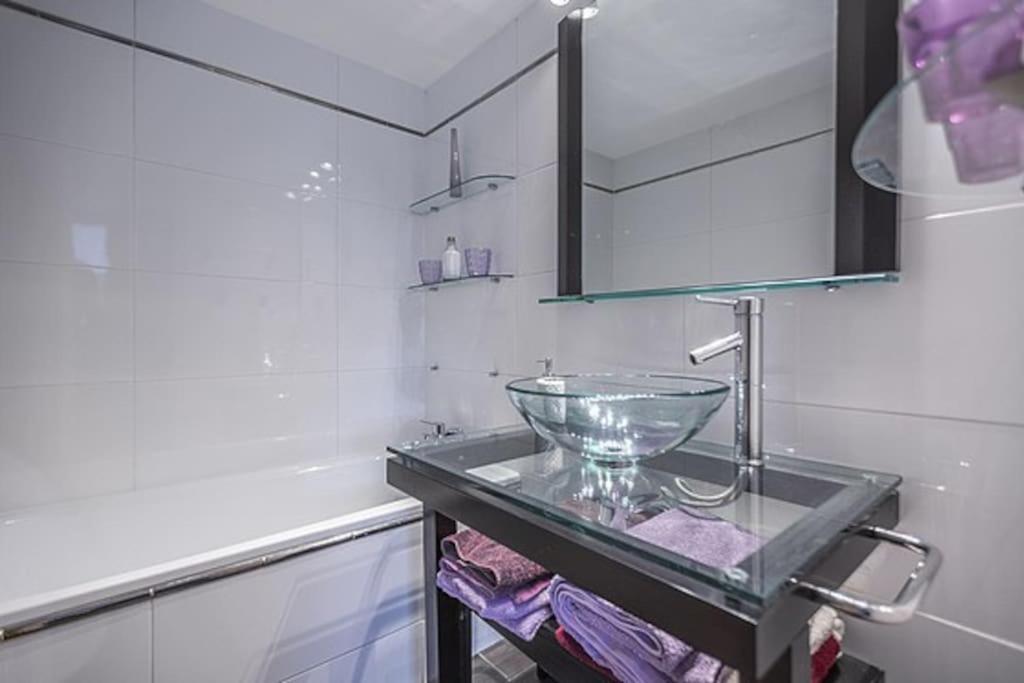 Victor Hugo Carrefour Pompe 16e Proche Etoile Et Tour Eiffel Appartement *